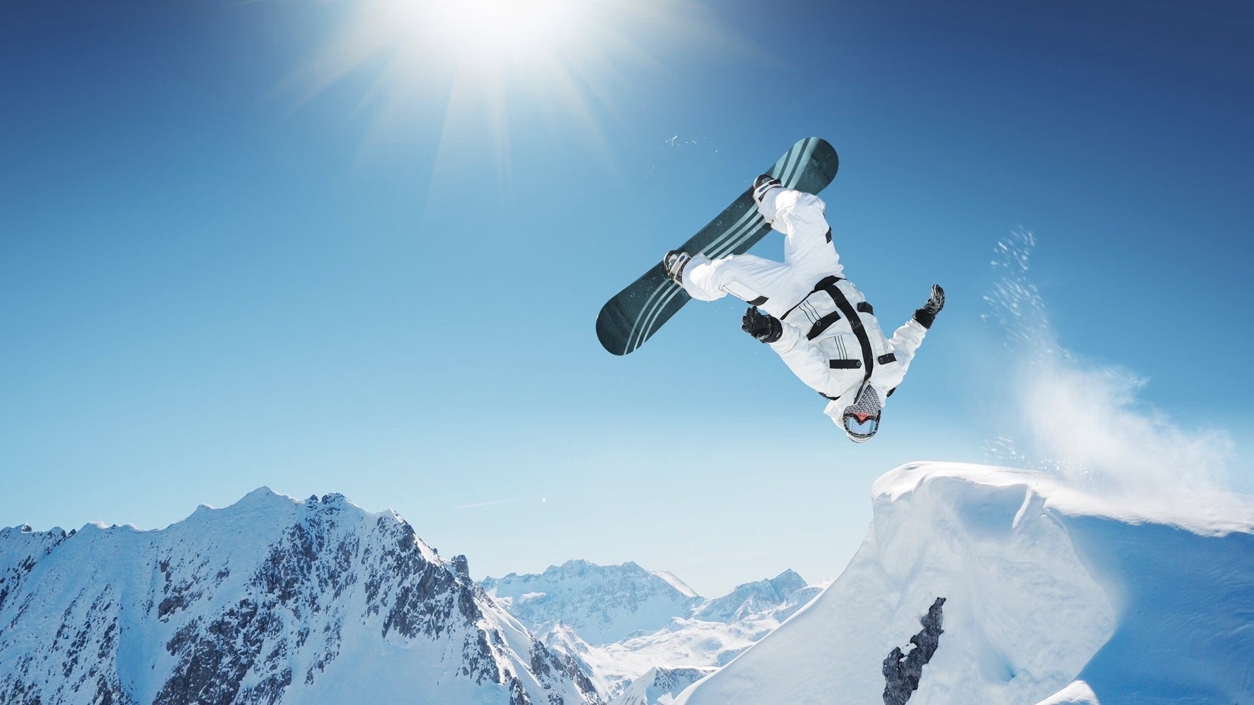 F1新赛季揭幕战与上海男篮的终结者之夜,体育双星闪耀周末